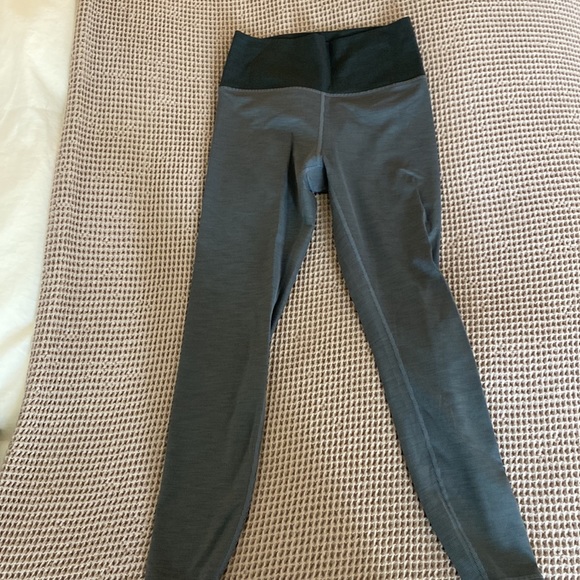 Vuori grey lined leggings - Picture 3 of 4